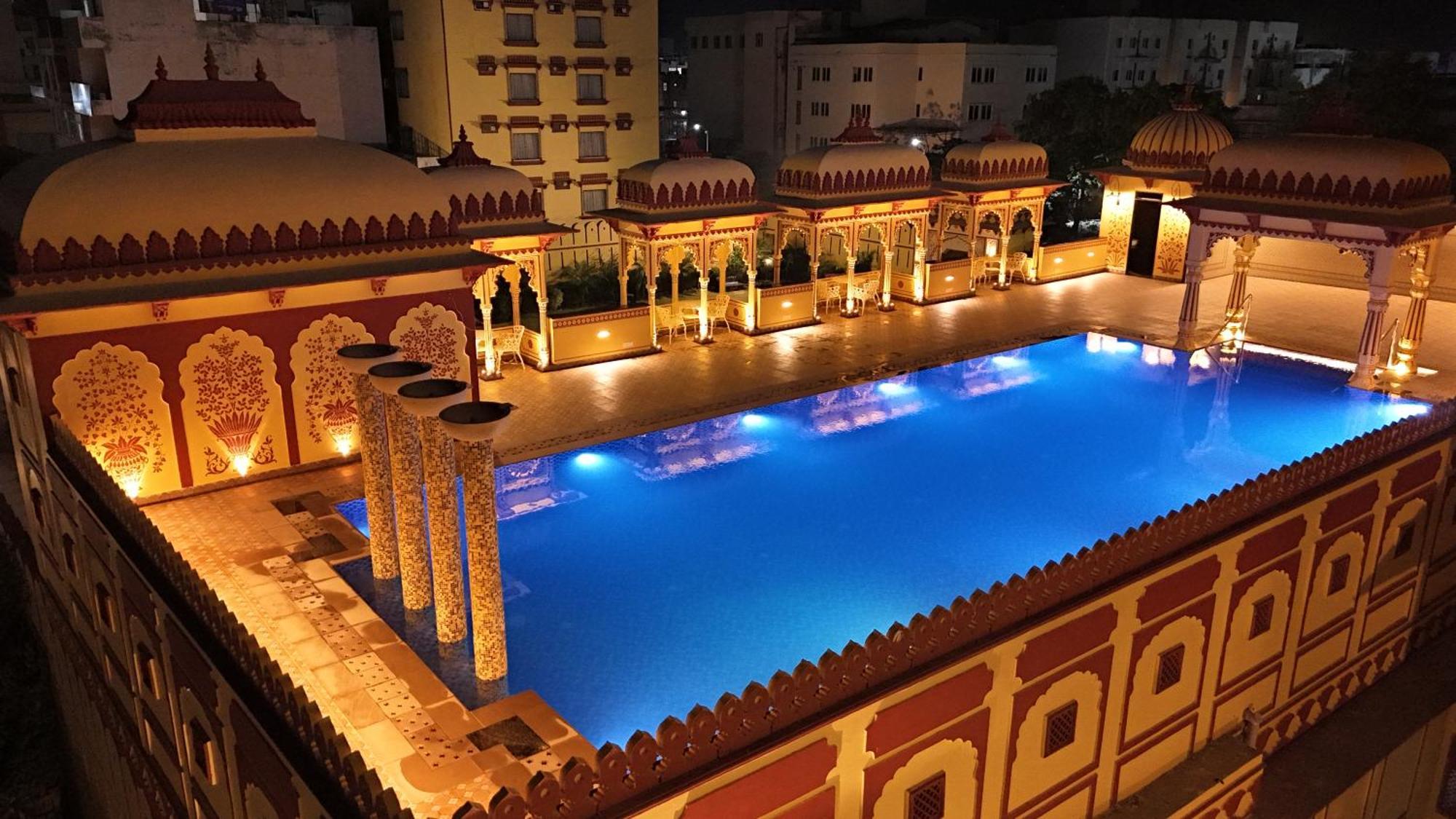 Umaid Haveli-A Heritage Style Hotel & Resort Джапур Экстерьер фото