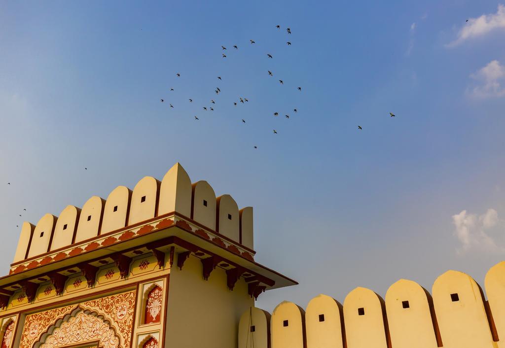 Umaid Haveli-A Heritage Style Hotel & Resort Джапур Экстерьер фото